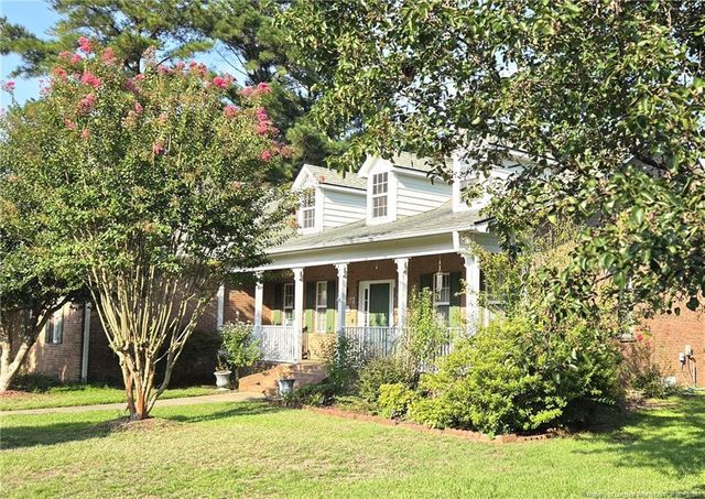6104 Castlebrooke Lane, Linden, NC 28356