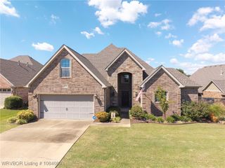 3004 Lake Overlook Court, Fort Smith, AR 72903