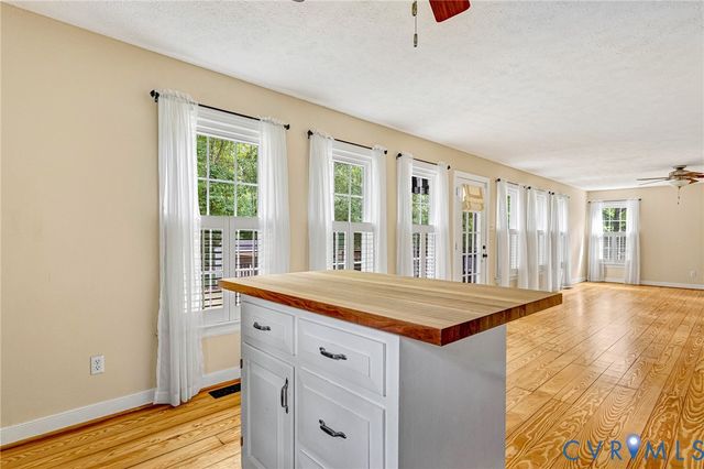 6425 Somerton Pl, Sandston, VA 23150