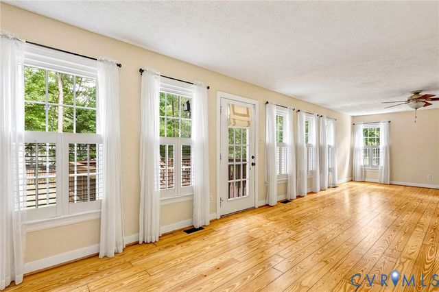 6425 Somerton Pl, Sandston, VA 23150