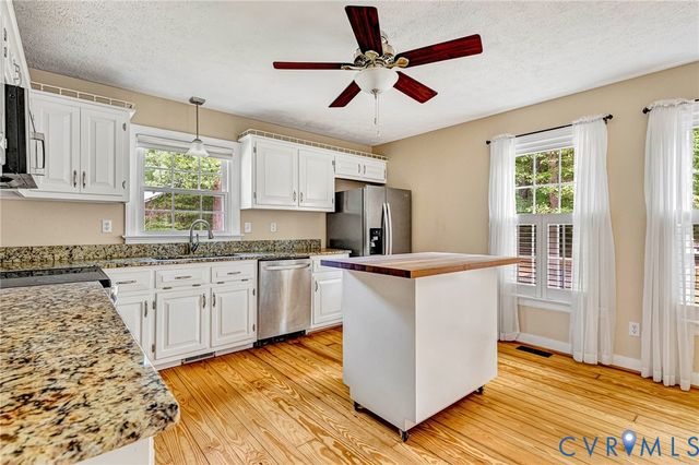 6425 Somerton Pl, Sandston, VA 23150
