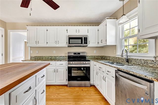 6425 Somerton Pl, Sandston, VA 23150