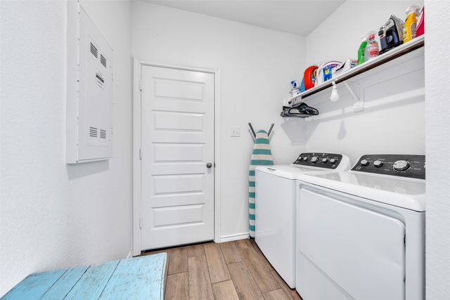 2933 Dixondale Drive, Fort Worth, TX 76108