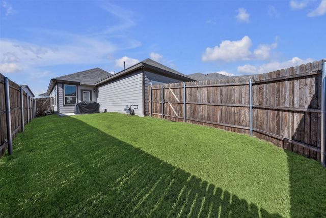 2933 Dixondale Drive, Fort Worth, TX 76108