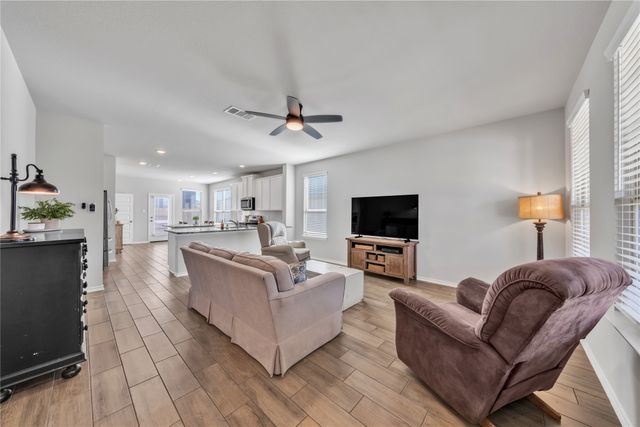 2933 Dixondale Drive, Fort Worth, TX 76108