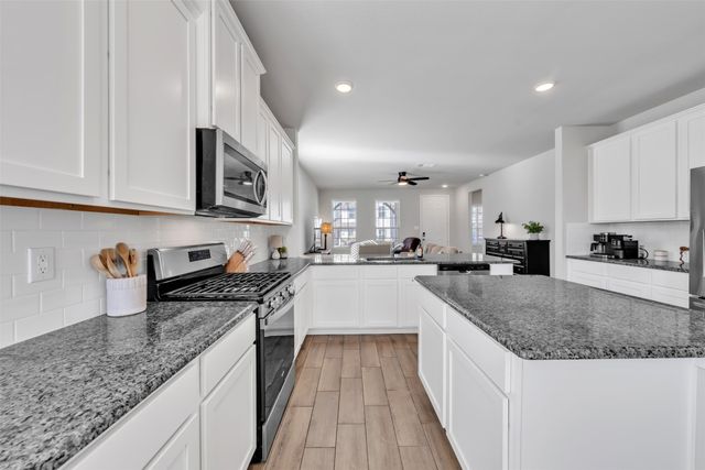 2933 Dixondale Drive, Fort Worth, TX 76108