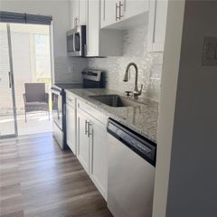 7500 NW 5th Pl 204, Margate, FL 33063