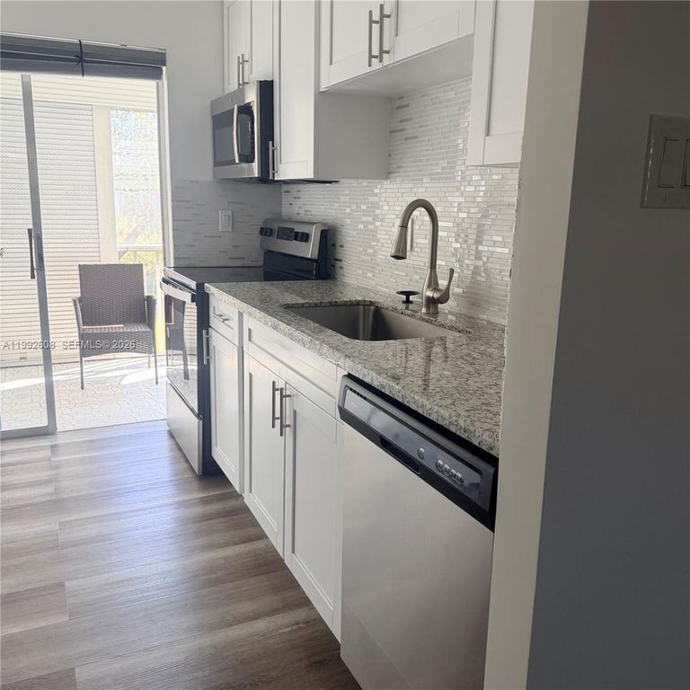 7500 NW 5th Pl 204, Margate, FL 33063