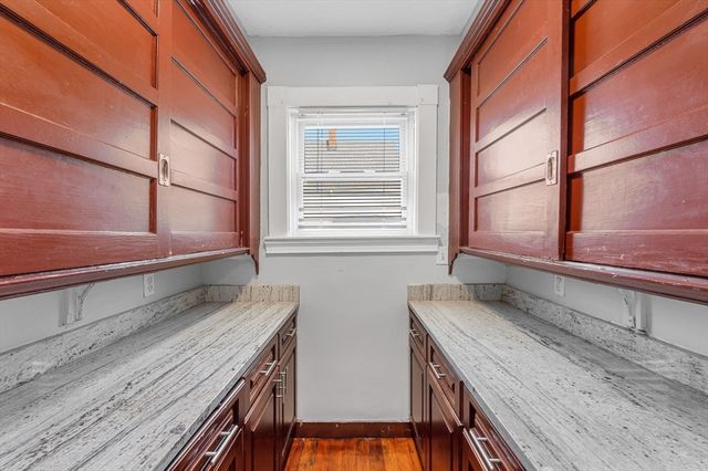 77 Verona St, Lynn, MA 01904
