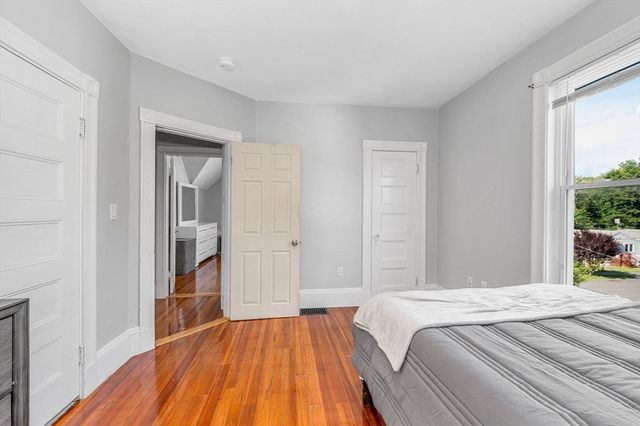 77 Verona St, Lynn, MA 01904