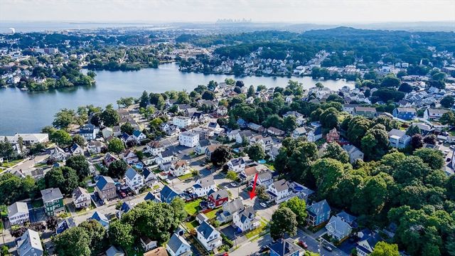 77 Verona St, Lynn, MA 01904