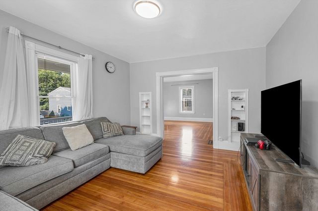 77 Verona St, Lynn, MA 01904