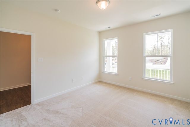 4879 Donner Ct, Quinton, VA 23141