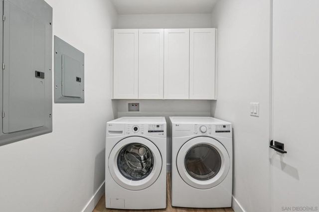 1860 Illion, San Diego, CA 92110