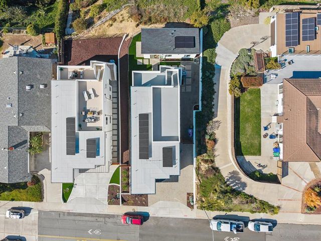 1860 Illion, San Diego, CA 92110