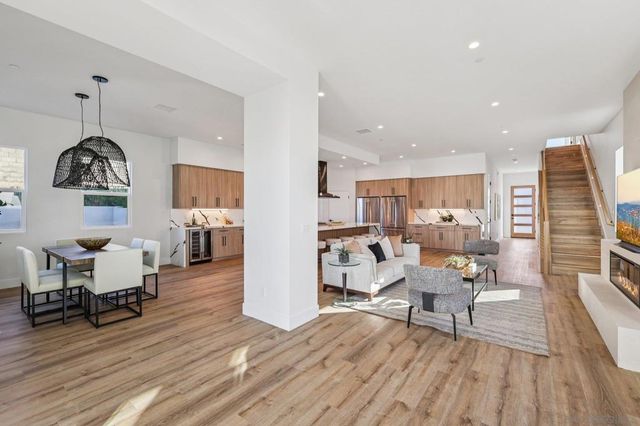 1860 Illion, San Diego, CA 92110