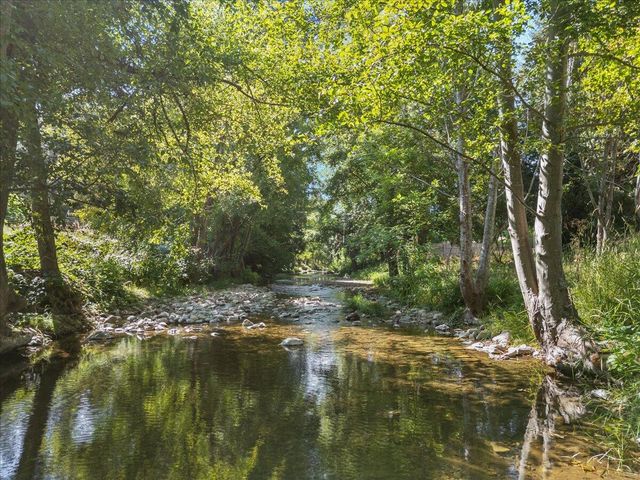 149 Beaver Lane, Canyonville, OR 97417