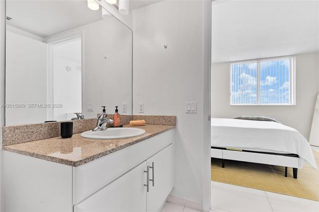 1861 S River Drive 1003, Miami, FL 33125