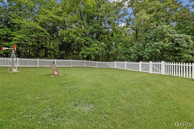 324 Bridlewood Road, Festus, MO 63028