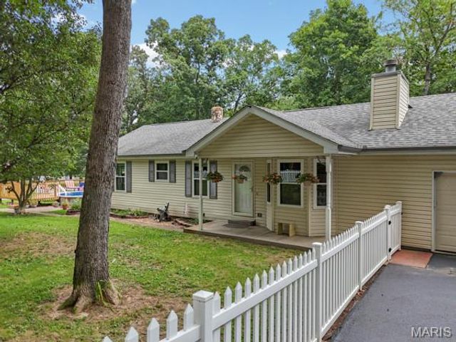 324 Bridlewood Road, Festus, MO 63028