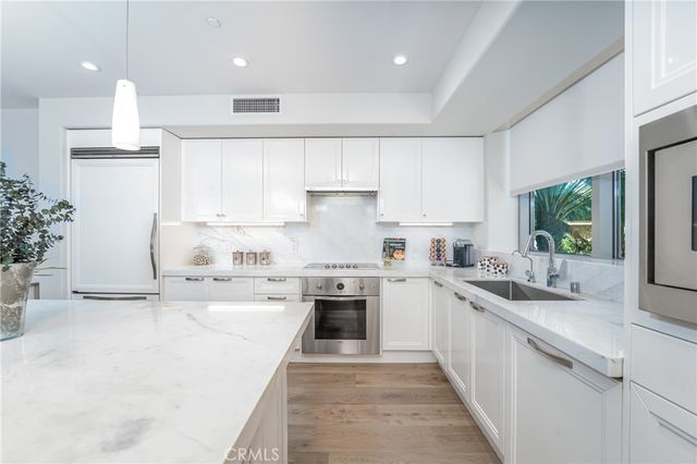 3043 Scholarship, Irvine, CA 92612