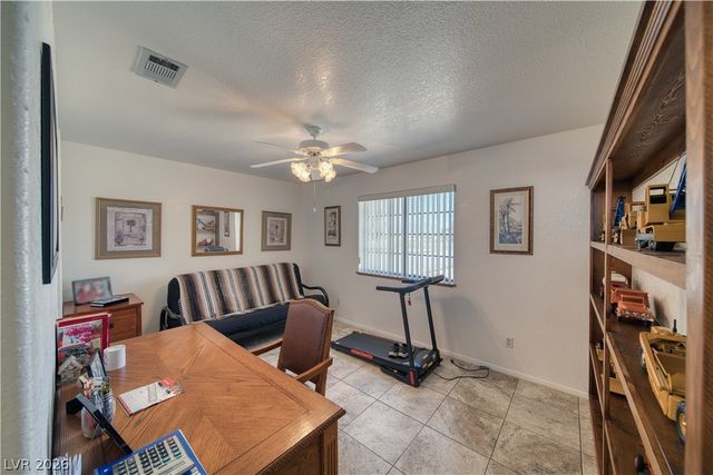 3081 South Rainbow Avenue, Pahrump, NV 89048