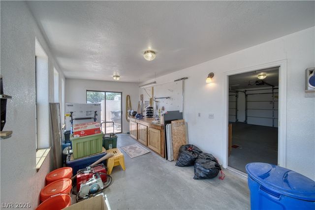 3081 South Rainbow Avenue, Pahrump, NV 89048