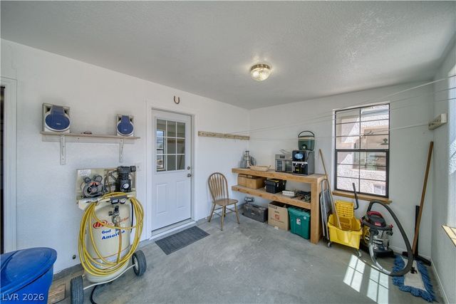 3081 South Rainbow Avenue, Pahrump, NV 89048