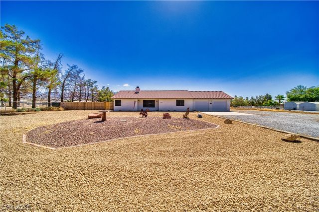 3081 South Rainbow Avenue, Pahrump, NV 89048