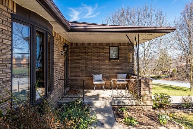 2443 Saunders Station Rd, Monroeville, PA 15146