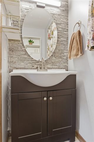 2443 Saunders Station Rd, Monroeville, PA 15146