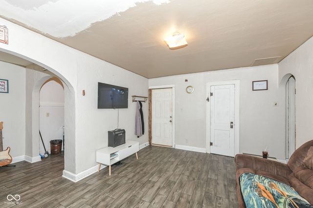 1120 E 30th Street, Anderson, IN 46016