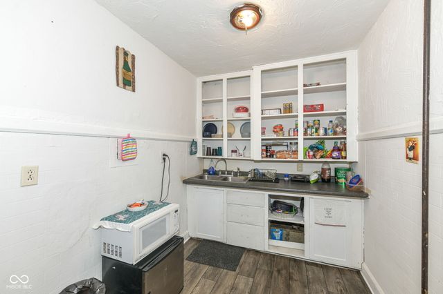 1120 E 30th Street, Anderson, IN 46016