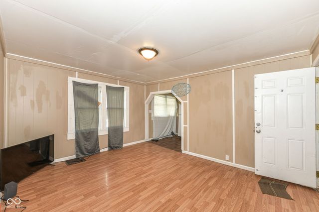 1120 E 30th Street, Anderson, IN 46016