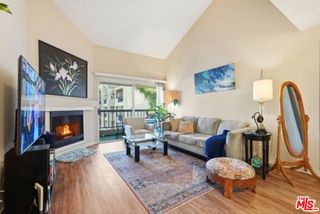 21450 Burbank Boulevard 314, Woodland Hills (los Angeles), CA 91367