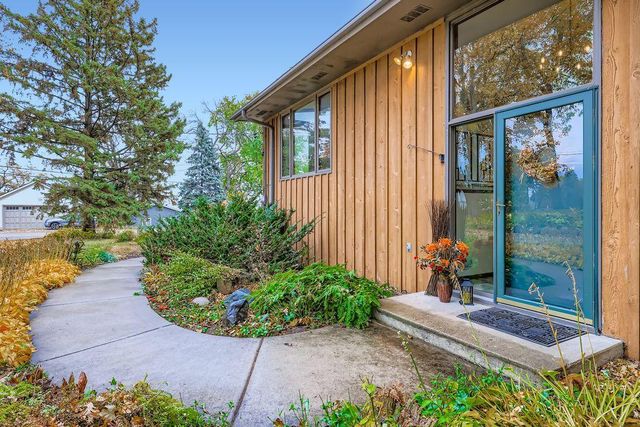 3333 Lake Johanna Boulevard, Arden Hills, MN 55112