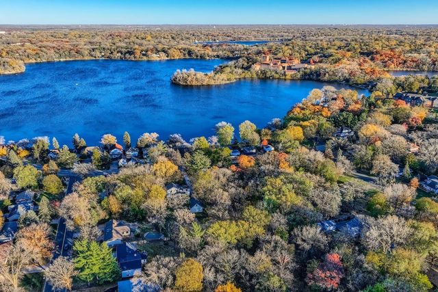 3333 Lake Johanna Boulevard, Arden Hills, MN 55112