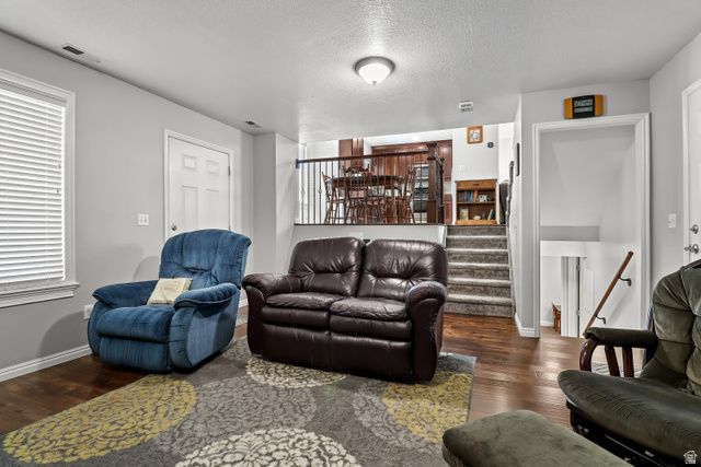 1643 N 2225 W, Clinton, UT 84015