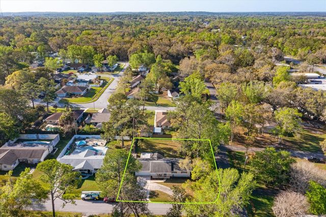 1061 WHITEWAY DRIVE, Brooksville, FL 34601