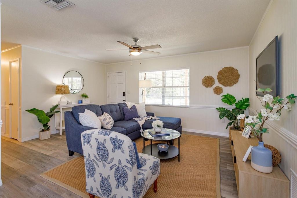 Image 2 of property listing at 1061 WHITEWAY DRIVE, Brooksville, FL 34601