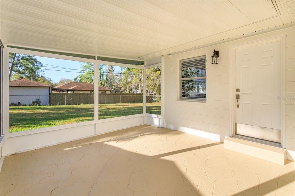 Image 14 of property listing at 1061 WHITEWAY DRIVE, Brooksville, FL 34601