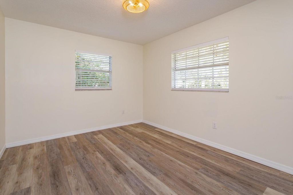 Image 17 of property listing at 1061 WHITEWAY DRIVE, Brooksville, FL 34601