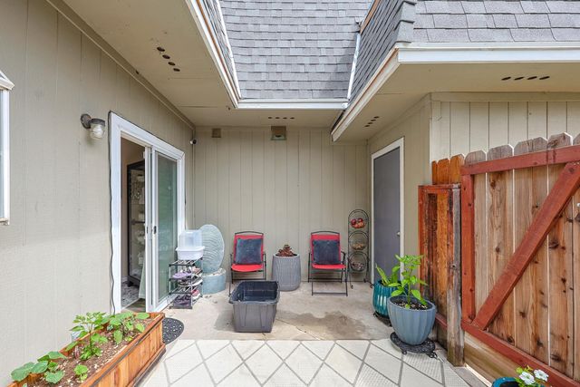 1670 W North Bear Creek Dr, Merced, CA 95348