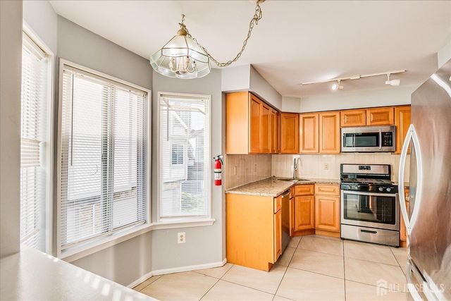 2102 Amanda Court, Piscataway, NJ 08854