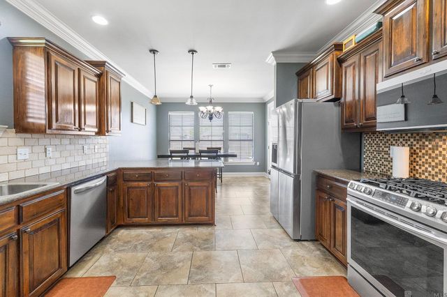 14020 West Creek Dr, Gonzales, LA 70737