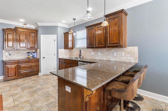 14020 West Creek Dr, Gonzales, LA 70737