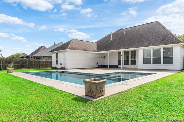 14020 West Creek Dr, Gonzales, LA 70737