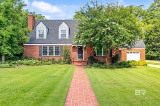 906 S Presley Street, Atmore, AL 36502