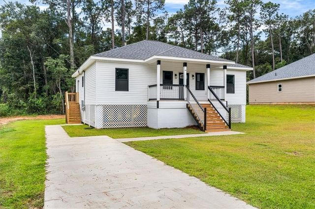 111 Bethel Forest S Drive, Saraland, AL 36571