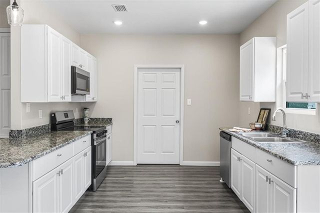 111 Bethel Forest S Drive, Saraland, AL 36571